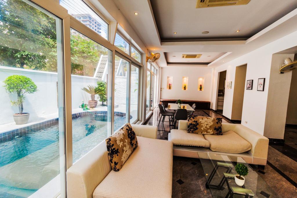 Jomtien Palace Pool Villa By Pattaya Sunny Rentals Ban Nong Tabaek Exterior photo