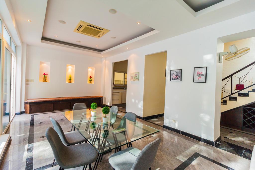 Jomtien Palace Pool Villa By Pattaya Sunny Rentals Ban Nong Tabaek Exterior photo