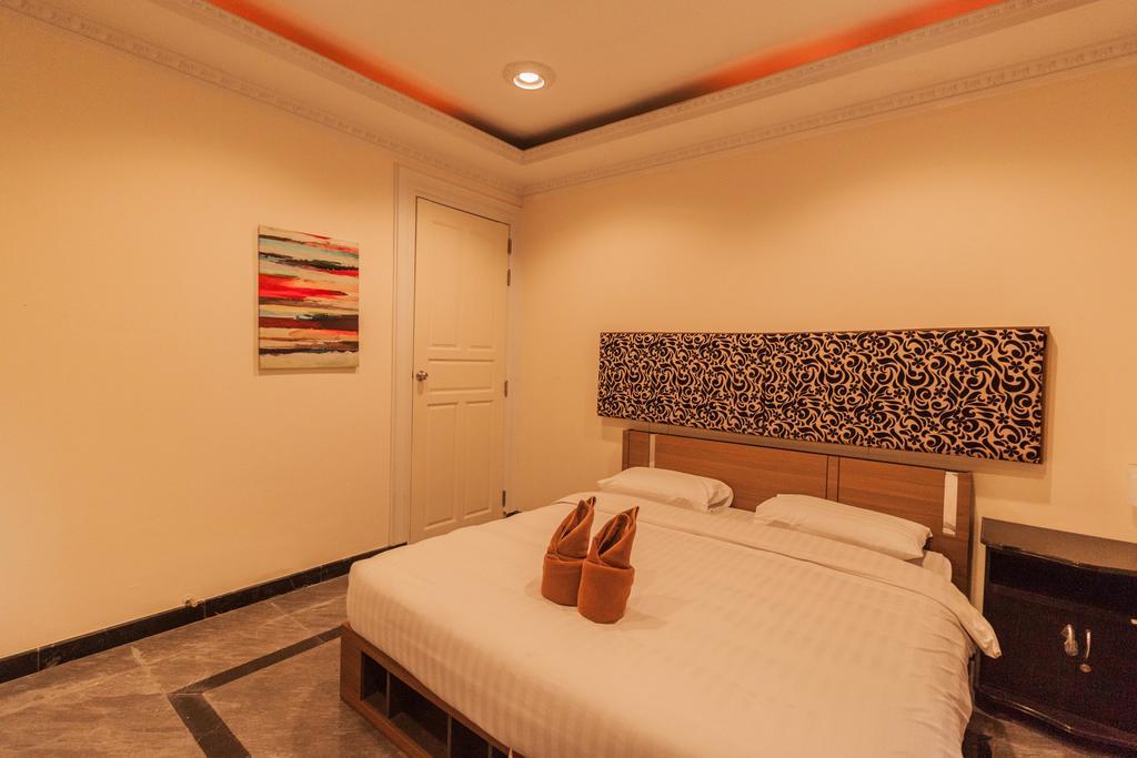 Jomtien Palace Pool Villa By Pattaya Sunny Rentals Ban Nong Tabaek Exterior photo